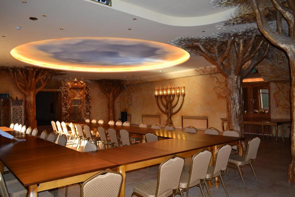Hotel Ksiecia Jozefa Познань Экстерьер фото